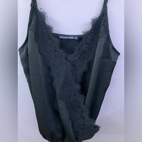 Abercrombie & Fitch Black Stain Floral Lace Sleeveless Bodysuit - Picture 5 of 10